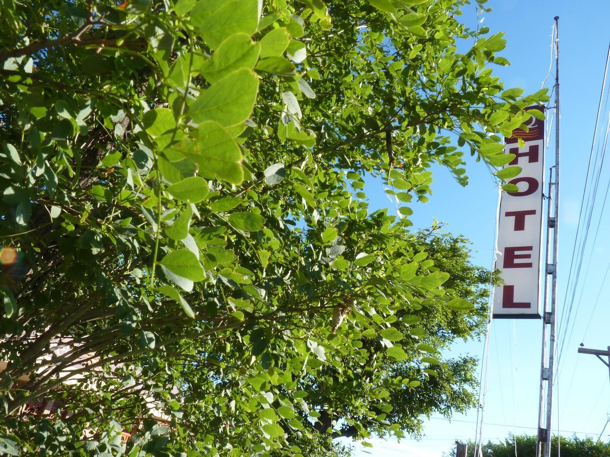 Hotel Quelu Leufu Río Colorado Buitenkant foto