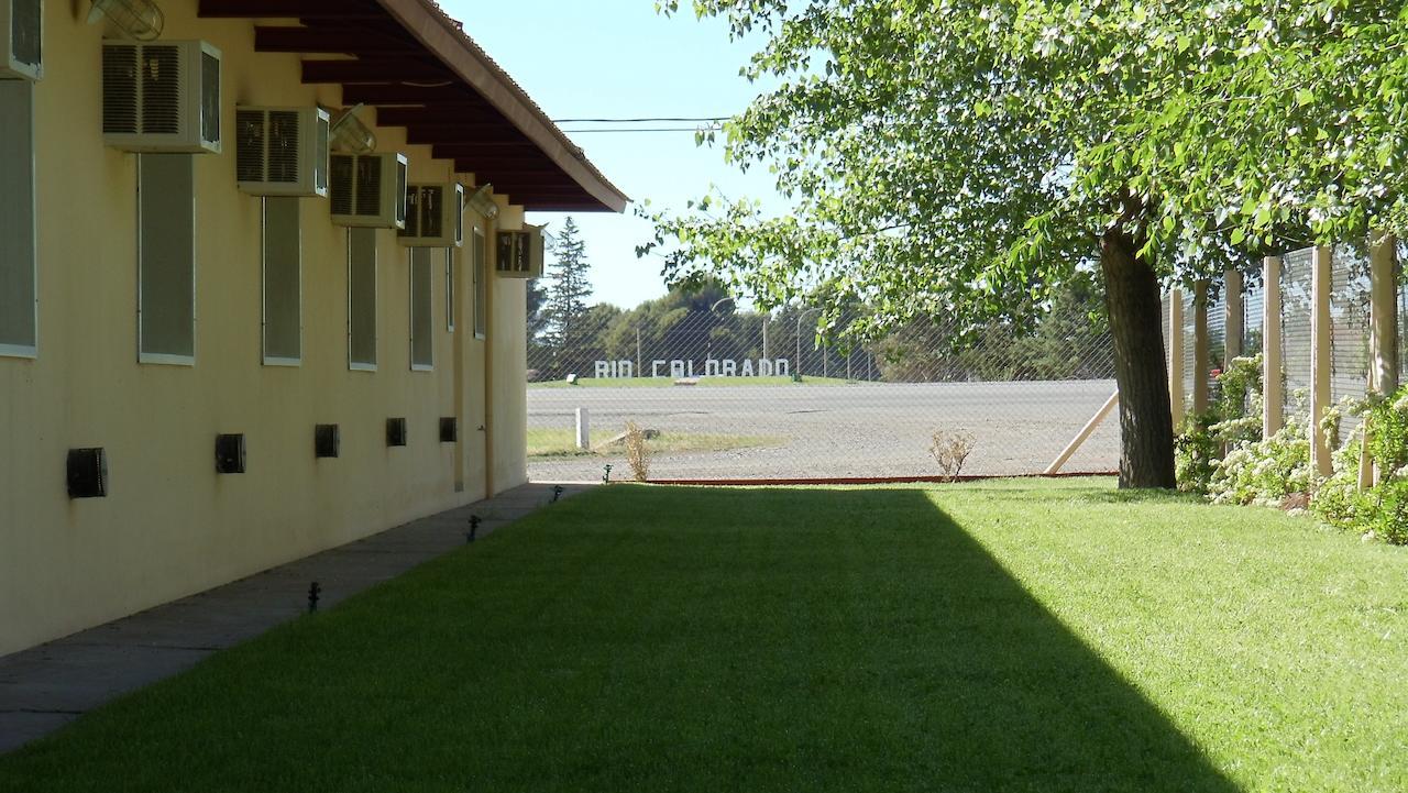 Hotel Quelu Leufu Río Colorado Buitenkant foto